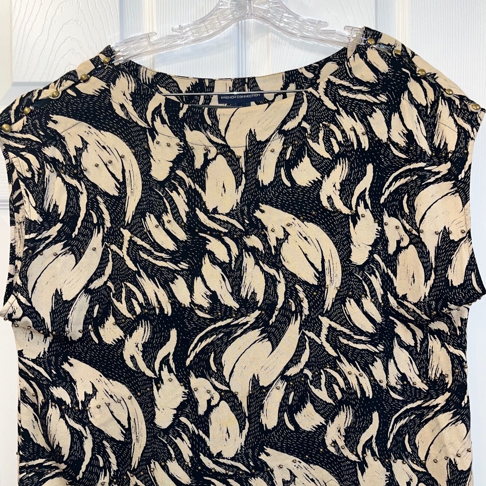 French Connection, Size 10,  Black/Tan Cap sleeve top w/bronze beading